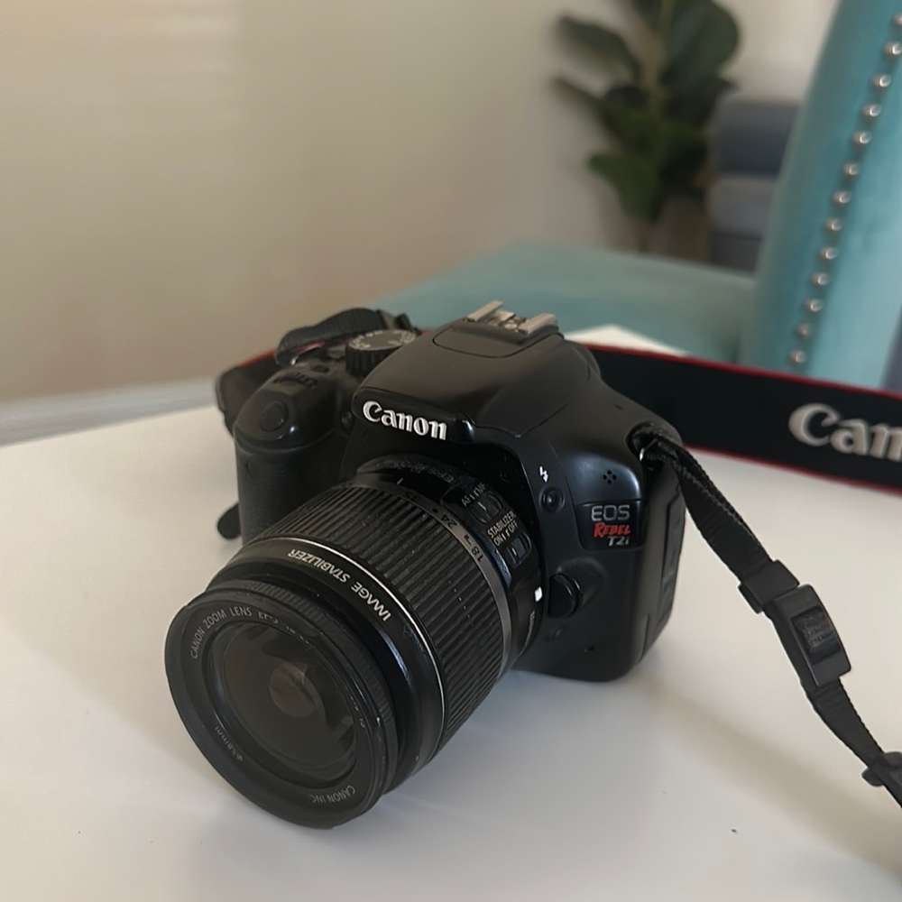 Canon rebel t2i